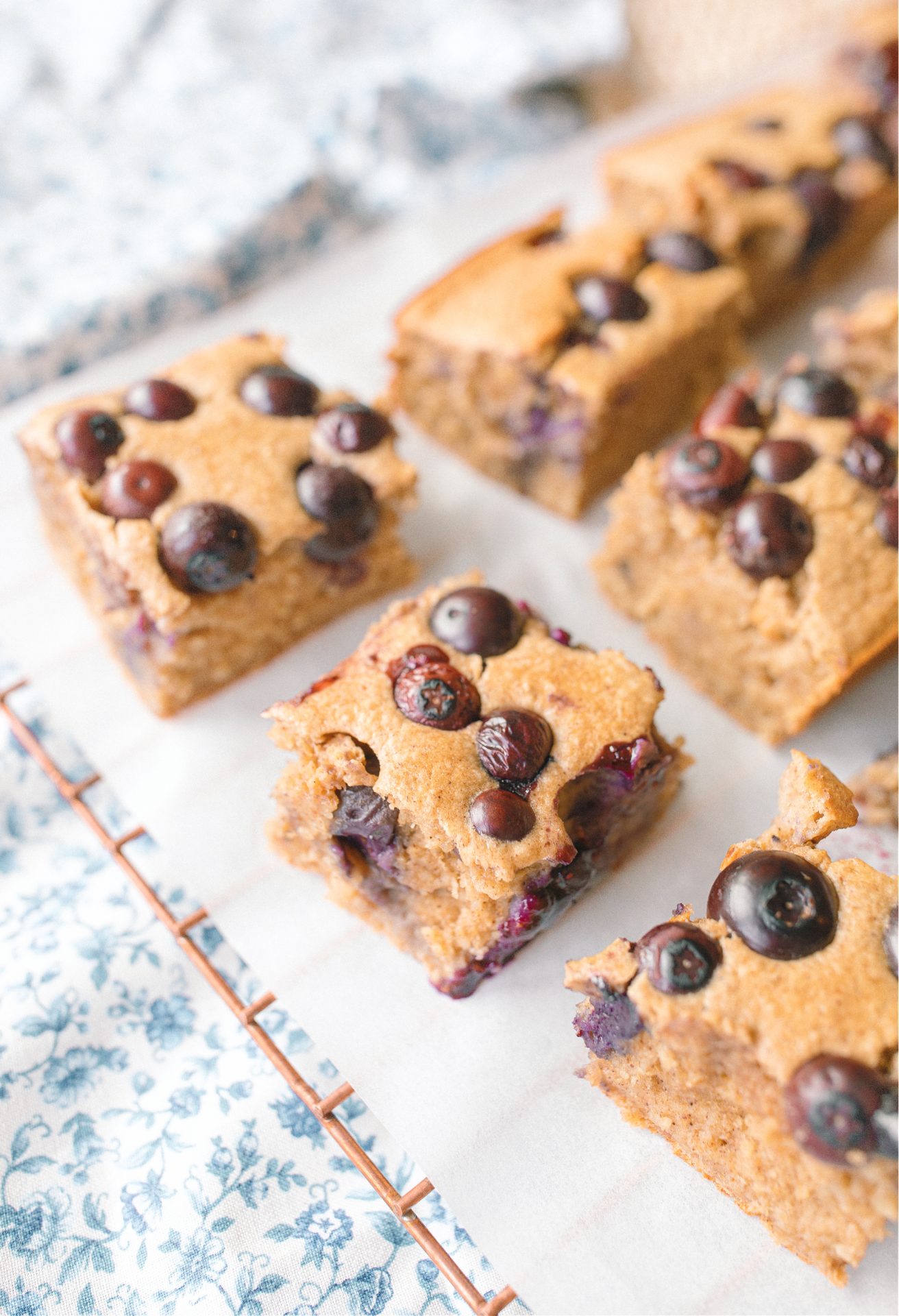 toddler snacks, toddler breakfast, blueberry oatmeal banana bars, meals for my kids, healthy recipes for toddlers, oatmeal bars, breakfast bars, easy recipe, blender bars for toddler, meal prep, blueberry, fruit serving, healthy little eaters, healthy recipes for kids, healthy blueberry bars for kids