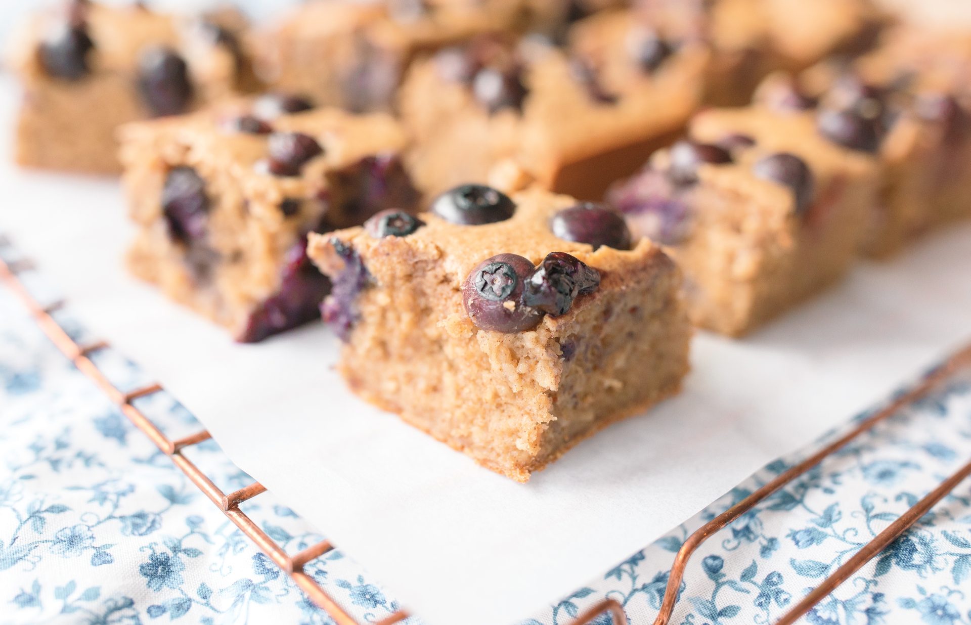 toddler snacks, toddler breakfast, blueberry oatmeal banana bars, meals for my kids, healthy recipes for toddlers, oatmeal bars, breakfast bars, easy recipe, blender bars for toddler, meal prep, blueberry, fruit serving, healthy little eaters, healthy recipes for kids, healthy blueberry bars for kids