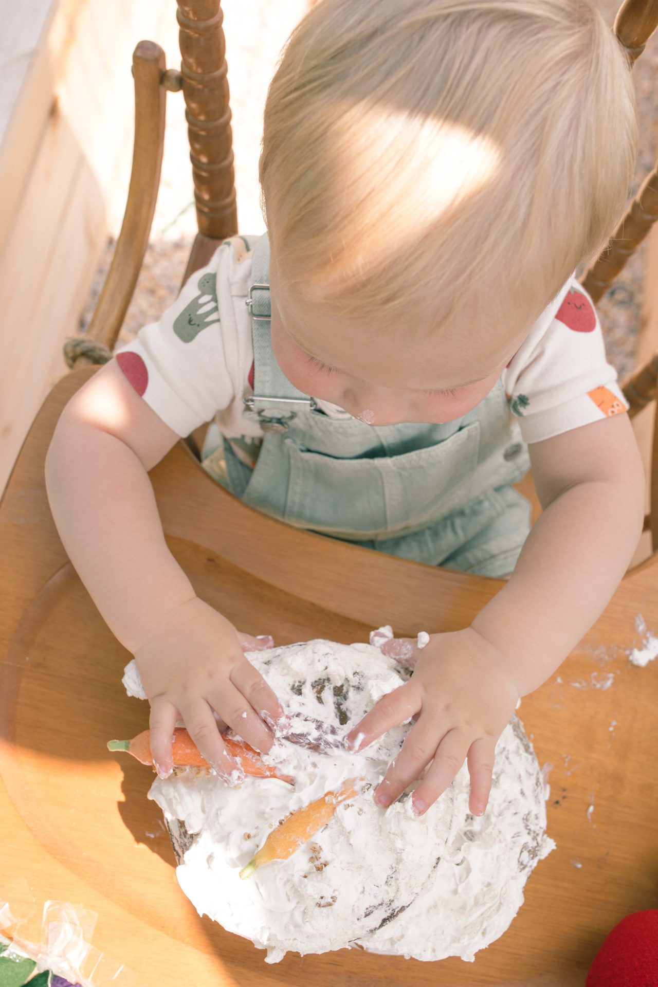 baby's first birthday, may good things grow, sprouting to one, locally grown, themed first birthday party, outdoor birthday party, garden party, baby first birthday gardening party, baby boy birthday idea, baby boy, cake smash, healthy baby birthday cake, cake smash recipe, healthy cake, party spread, birthday party on a budget, easy affordable birthday party for one year old, first birthday party diy, garden arches, baby's party, carrot cake, carrot themed birthday party, food for party, simply taralynn, baby boy turns one, cake smash outfit, lifestyle blogger, mom blog