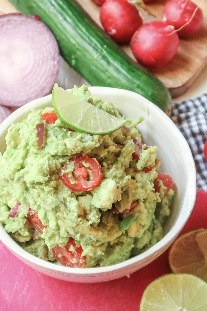 Homemade Guacamole for Low Carb Snacking + Video🥑🎥